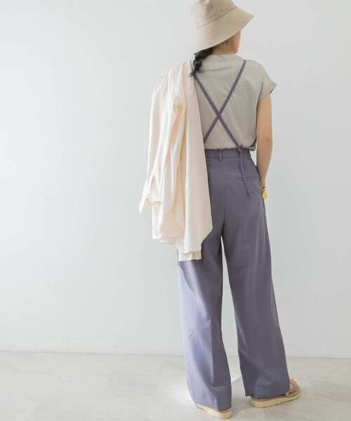 URBAN RESEARCH(アーバンリサーチ)の「サス付きストレートパンツ(その他パンツ・レディース・ブラック/パープル/ホワイト系その他・34/36/38)」の1枚目の写真