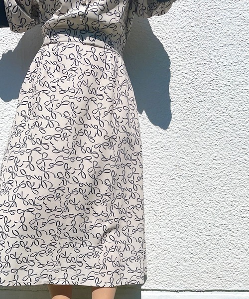 Hamble by Par Avion（ハンブルバイパラビオン）の「リボン柄レトロOP（ワンピース・レディース・オフホワイト/ブラック・ONESIZE）」の9枚目の写真