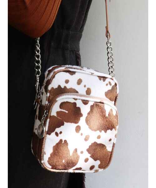 MURUA（ムルーア）の「ミニスクエアバッグ（ハンドバッグ・レディース・ブラック/シルバー/アイボリー/その他・FREE）」の4枚目の写真