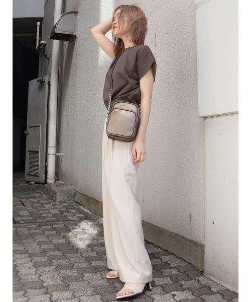 MURUA（ムルーア）の「ミニスクエアバッグ（ハンドバッグ・レディース・ブラック/シルバー/アイボリー/その他・FREE）」の18枚目の写真