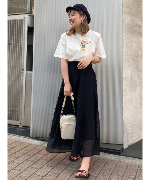 MURUA（ムルーア）の「ミニスクエアバッグ（ハンドバッグ・レディース・ブラック/シルバー/アイボリー/その他・FREE）」の14枚目の写真