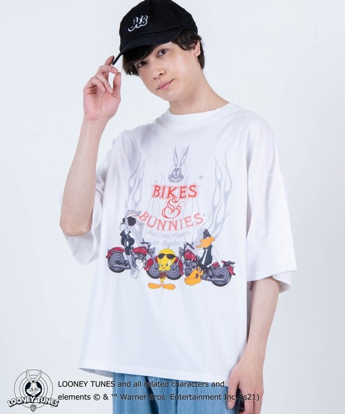 Disney（ディズニー）の「∴WEGO/別注 LOONEY TUNES プリントビックシルエット5分袖Tシャツ（Tシャツ/カットソー・メンズ・ホワイト/イエロー/ホワイト系その他/スミクロ・MEDIUM/LARGE）」の16枚目の写真