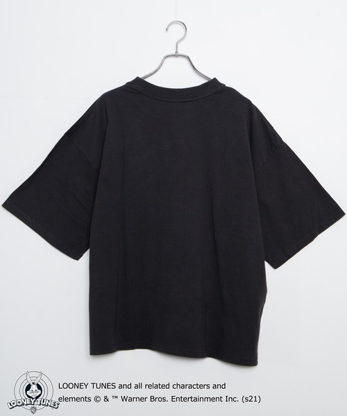 Disney（ディズニー）の「∴WEGO/別注 LOONEY TUNES プリントビックシルエット5分袖Tシャツ（Tシャツ/カットソー・メンズ・ホワイト/イエロー/ホワイト系その他/スミクロ・MEDIUM/LARGE）」の19枚目の写真