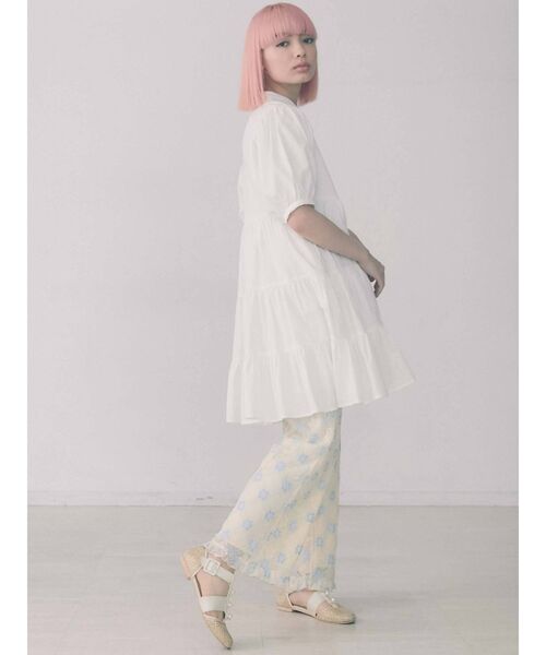 merry jenny(メリージェニー)の「パフスリーブギャザーミニワンピース(ワンピース・レディース・ブルー/ブラック/オフホワイト・FREE)」の15枚目の写真