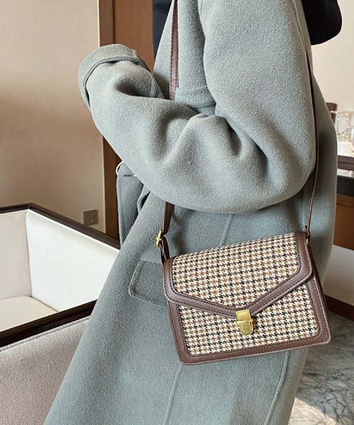 meJane(ミージェーン)の「千鳥格子柄 ミニショルダーバッグ(ショルダーバッグ・レディース・ブラック/ブラウン/マスタード・FREE)」の12枚目の写真