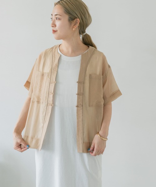 ITEMS URBANRESEARCH（アイテムズ アーバンリサーチ）の「チャイナボタンパイピングシャツ（シャツ/ブラウス・レディース・ブラック/ベージュ/カーキ・FREE）」の11枚目の写真