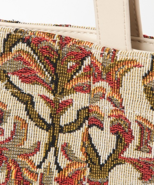 LOWRYS FARM（ローリーズファーム）の「ジャガードトートバッグ　958288（トートバッグ・レディース・アイボリー/ブラック/チャコールグレー・FREE）」の7枚目の写真