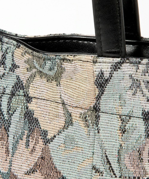 LOWRYS FARM（ローリーズファーム）の「ジャガードトートバッグ　958288（トートバッグ・レディース・アイボリー/ブラック/チャコールグレー・FREE）」の9枚目の写真