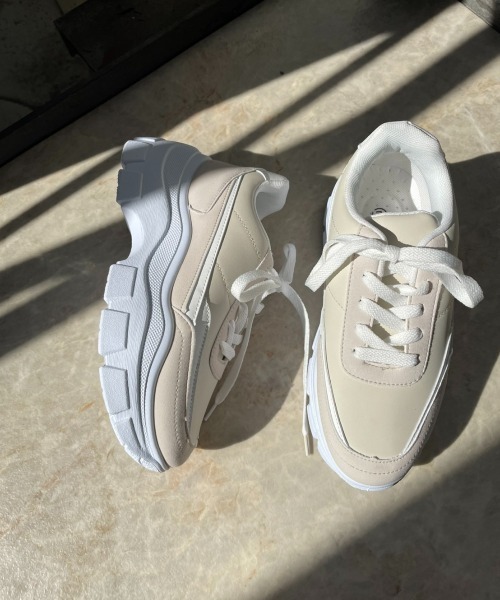 R&E(アールアンドイー)の「【R&E】厚底ダッドスニーカー(スニーカー・レディース・ホワイト/ベージュ・S/M/L/LL)」の8枚目の写真