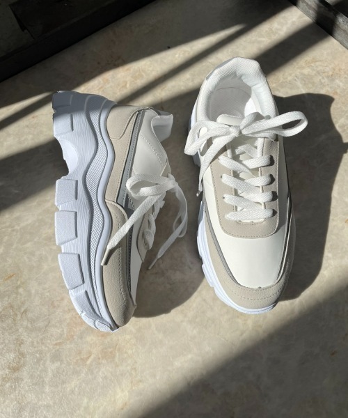 R&E(アールアンドイー)の「【R&E】厚底ダッドスニーカー(スニーカー・レディース・ホワイト/ベージュ・S/M/L/LL)」の4枚目の写真