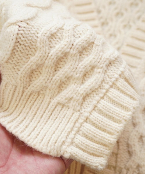 flower（フラワー）の「スウィートアランカーディガン（カーディガン/ボレロ・レディース・ブラウン/アイボリー・FREE）」の7枚目の写真