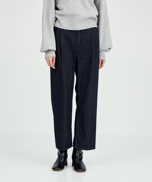 BRACTMENT（ブラクトメント）の「＜BRACTMENT(ブラクトメント)＞ プレストタック デニム（デニムパンツ・レディース・ブラック/ネイビー・38/36）」の2枚目の写真