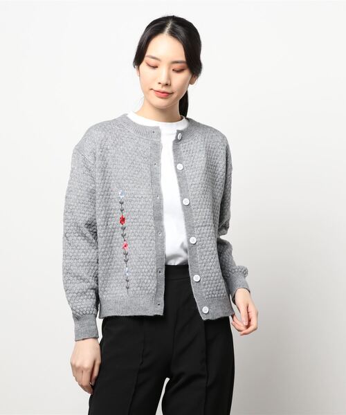 Twinkle;pm（トゥインクルピーエム）の「花柄刺繍ニットカーディガン（カーディガン/ボレロ・レディース・グレー/ホワイト/イエロー・FREE）」の9枚目の写真