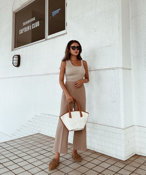 esutoreja（エストレジャ）の「アシンメトリーショルダーリブタンクトップ（タンクトップ・レディース・ベージュ/ブラック/ホワイト・FREE）」の4枚目の写真