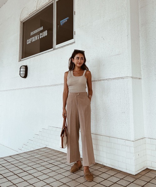 esutoreja（エストレジャ）の「アシンメトリーショルダーリブタンクトップ（タンクトップ・レディース・ベージュ/ブラック/ホワイト・FREE）」の6枚目の写真