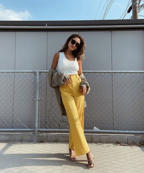 esutoreja（エストレジャ）の「アシンメトリーショルダーリブタンクトップ（タンクトップ・レディース・ベージュ/ブラック/ホワイト・FREE）」の11枚目の写真