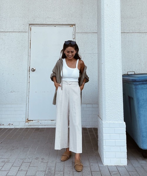 esutoreja（エストレジャ）の「アシンメトリーショルダーリブタンクトップ（タンクトップ・レディース・ベージュ/ブラック/ホワイト・FREE）」の14枚目の写真