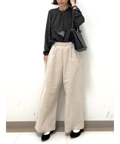 DRESKIP（ドレスキップ）の「◆メタル使いボウタイブラウス（シャツ/ブラウス・レディース・ホワイト系3/ダークブラウン系/ライトベージュ/ブラック系/ブラック/ダークオレンジ・01/02/04/03）」の7枚目の写真