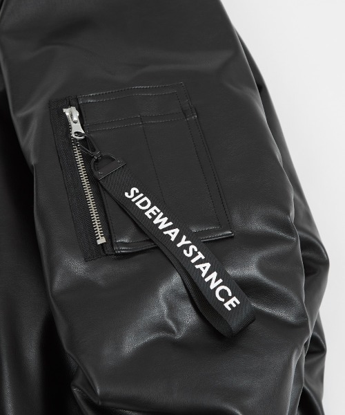 SIDEWAY STANCE（サイドウェイスタンス）の「【SIDEWAY STANCE】PUレザー ビッグシルエット MA-1 ミリタリー ジャケット（MA-1・メンズ・ブラック・LARGE/MEDIUM）」の5枚目の写真