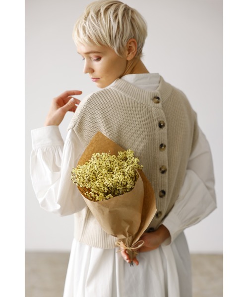 LIAN（リアン）の「2WAYニットベスト×シャツワンピース（シャツワンピース・レディース・オフホワイト/ブラック/ベージュ・FREE）」の2枚目の写真