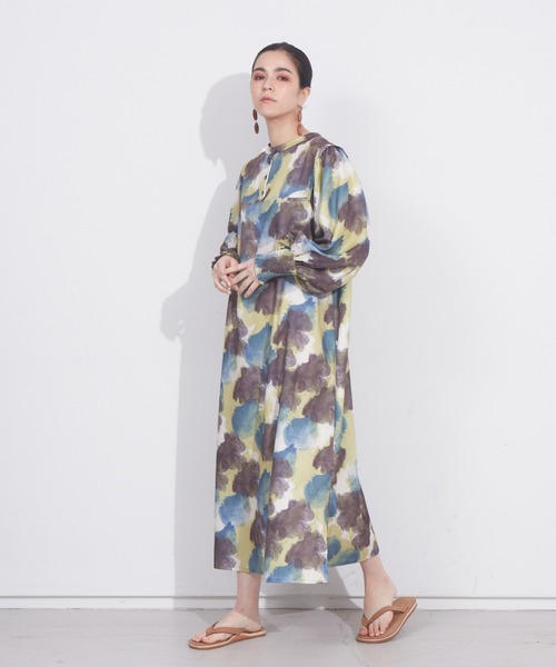 NOMINE（ノミネ）の「2WAY袖ボリューム柄ワンピース（ワンピース・レディース・グリーン/アイボリー/イエロー/ダークグリーン・フリー）」の4枚目の写真