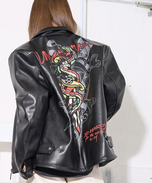 Ed Hardy(エドハーディー)の「UNKNOWN/アンノウン × Ed Hardy/エドハーディー コラボ MULTI PATCHES LEATHER JACKET PUレザー レザージャケット ロゴ刺繍(ライダースジャケット・メンズ・ブラック・XL/L/M)」の18枚目の写真