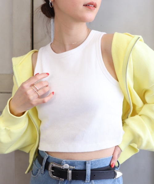 moment+（モーメントプラス）の「綿100％リブ.カップ付きアメスリショートタンク（タンクトップ・レディース・ブラック/ベージュ/オフホワイト/モカ/ナチュラル/ターコイズブルー/オレンジ/クリアグリーン・M）」の2枚目の写真