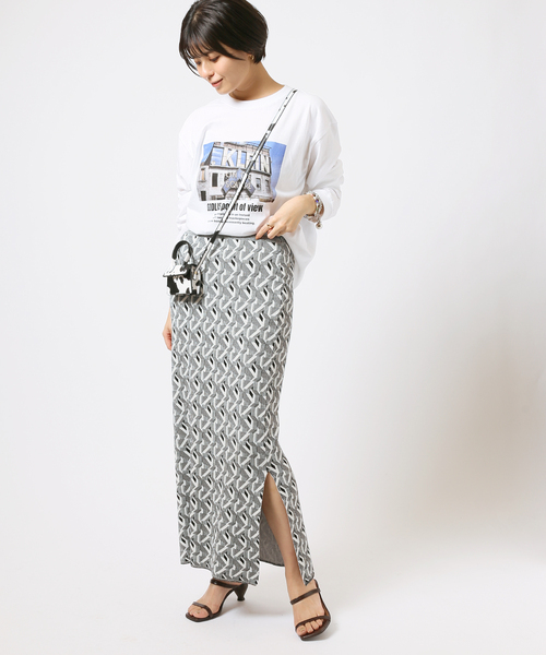 Simplicite(サンプリシテ)の「ダブルジャガード柄ニットスカート(スカート・レディース・ブラック/オレンジ/ブルー・FREE)」の4枚目の写真