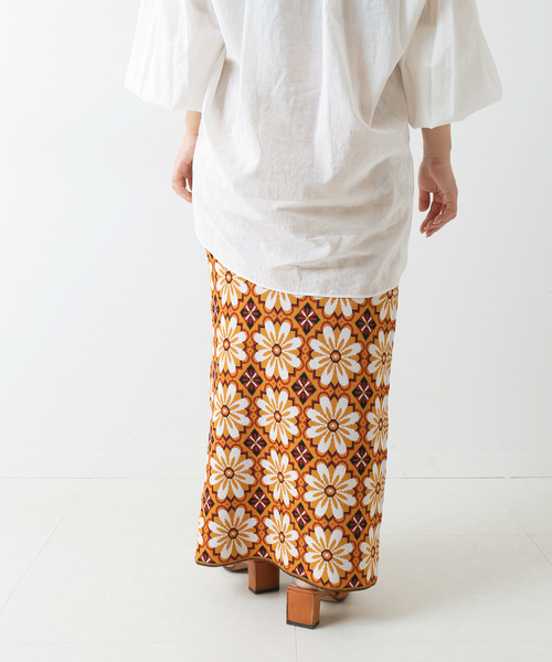 Simplicite(サンプリシテ)の「ダブルジャガード柄ニットスカート(スカート・レディース・ブラック/オレンジ/ブルー・FREE)」の17枚目の写真