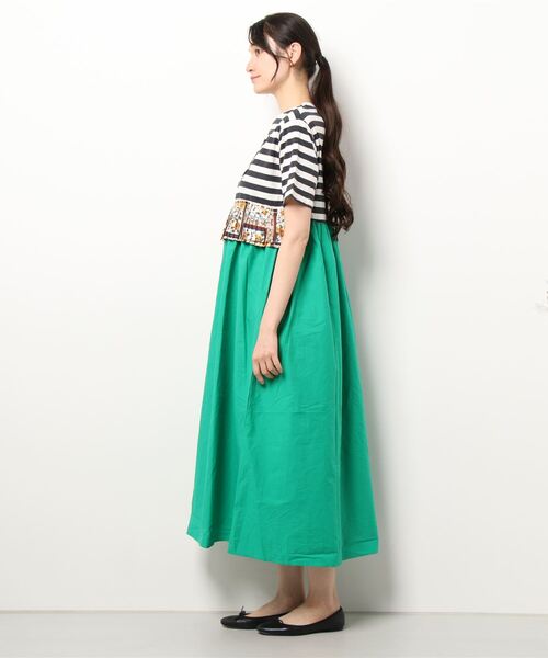 MARKEY'S（マーキーズ）の「【Disney】ミッキーマウス/ウエストプリーツワンピース（ワンピース・レディース・チャコール/レッド・160cm）」の4枚目の写真