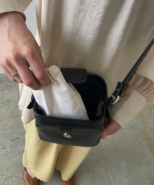 210nouve（トゥージュヌーブ）の「フレームコンパクトショルダーバッグ（ショルダーバッグ・レディース・ブラウン/ブラック/イエロー/レッド・FREE）」の13枚目の写真