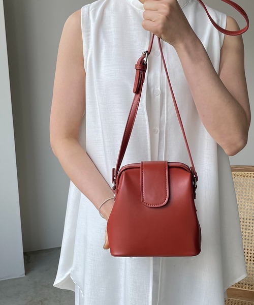 210nouve（トゥージュヌーブ）の「フレームコンパクトショルダーバッグ（ショルダーバッグ・レディース・ブラウン/ブラック/イエロー/レッド・FREE）」の22枚目の写真