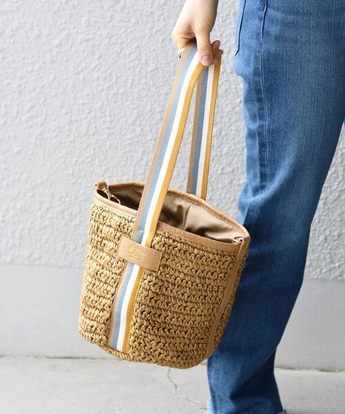 folna(フォルナ)の「【SHIPS any別注】Folna: ペーパー ワンハンドル バッグ◇(トートバッグ・レディース・ブラウン/ベージュ・ONE SIZE)」の16枚目の写真