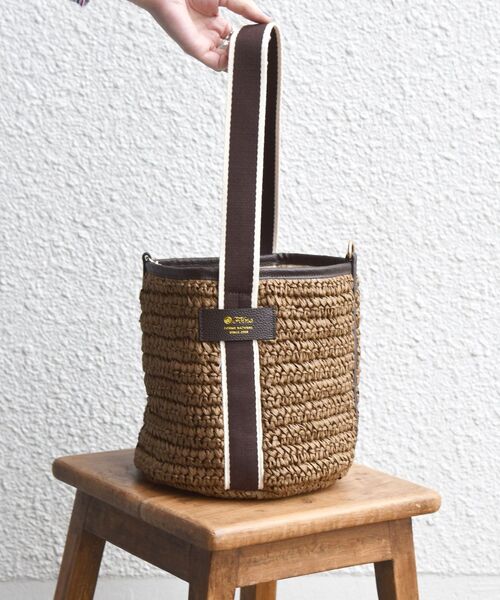 folna(フォルナ)の「【SHIPS any別注】Folna: ペーパー ワンハンドル バッグ◇(トートバッグ・レディース・ブラウン/ベージュ・ONE SIZE)」の20枚目の写真