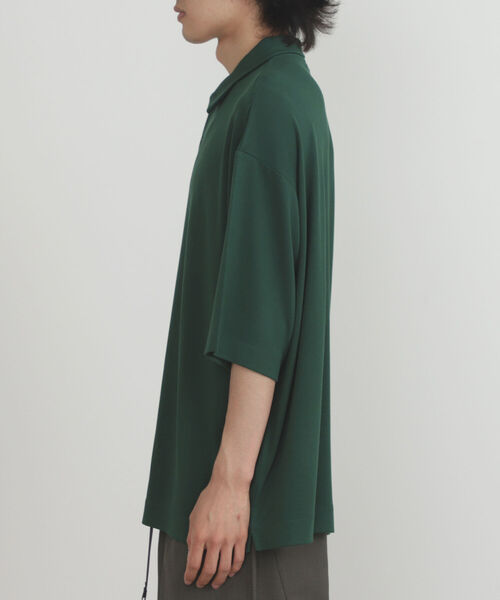 BEAMS HEART(ビームスハート)の「BEAMS HEART / ドレープ ビッグ ポロシャツ(ポロシャツ・メンズ・ブラック/ダークグリーン・SMALL/MEDIUM/LARGE)」の17枚目の写真