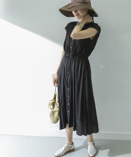 URBAN RESEARCH（アーバンリサーチ）の「フレンチスリーブヴィンテージサテンドロストワンピース（ワンピース・レディース・ブラウン/ベージュ系その他/ブラック・FREE）」の16枚目の写真