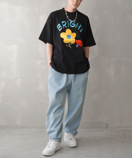 SPINNS(スピンズ)の「【ビッグシルエット】FLOWER MUSH 刺繍ワッペン ビッグTシャツ(Tシャツ/カットソー・メンズ・ホワイト/ブラック/ロイヤルブルー/オレンジ/レッド・ONESIZE)」の7枚目の写真