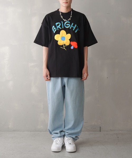 SPINNS(スピンズ)の「【ビッグシルエット】FLOWER MUSH 刺繍ワッペン ビッグTシャツ(Tシャツ/カットソー・メンズ・ホワイト/ブラック/ロイヤルブルー/オレンジ/レッド・ONESIZE)」の19枚目の写真
