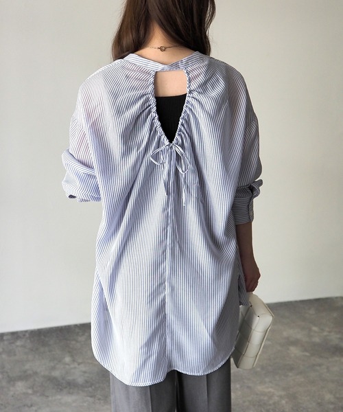 Riberry(リベリー)の「シアーストライプバックオープンシャツ(シャツ/ブラウス・レディース・グリーン/ブルー/パープル/イエロー・FREE)」の8枚目の写真