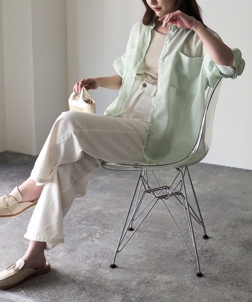 Riberry(リベリー)の「シアーストライプバックオープンシャツ(シャツ/ブラウス・レディース・グリーン/ブルー/パープル/イエロー・FREE)」の9枚目の写真