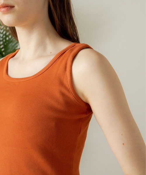 ANGIE(アンジー)の「【前後2WAY】スクエアネックリブタンクトップ(タンクトップ・レディース・ブラック/ブラウン/オフホワイト/カーキ/オレンジ・FREE)」の12枚目の写真