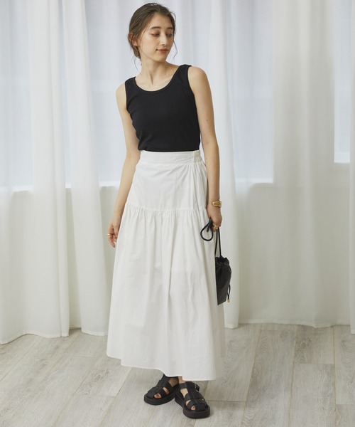 ANGIE(アンジー)の「【前後2WAY】スクエアネックリブタンクトップ(タンクトップ・レディース・ブラック/ブラウン/オフホワイト/カーキ/オレンジ・FREE)」の13枚目の写真