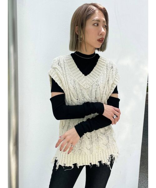 EMODA（エモダ）の「ミックスオーバーベスト（ベスト・レディース・ホワイト/ブラック/ブルー/キャメル・FREE）」の6枚目の写真