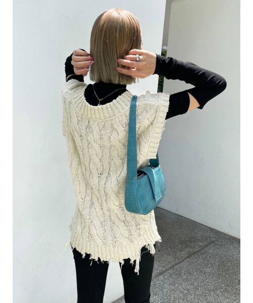 EMODA（エモダ）の「ミックスオーバーベスト（ベスト・レディース・ホワイト/ブラック/ブルー/キャメル・FREE）」の12枚目の写真