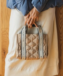 BAYFLOW | ロゴテープキルティグトート(トートバッグ)