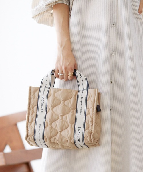 BAYFLOW（ベイフロー）の「ロゴテープキルティグトート（トートバッグ・レディース・ブラック/オレンジ/ベージュ・FREE）」の14枚目の写真