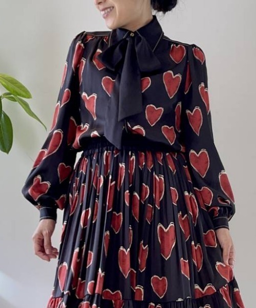 ハート柄サテンボウタイブラウス シャツ ブラウス Standard Clothing Double Standard Standard Clothing ダブルスタンダード ハート柄サテンボウタイブラウス シャツ ブラウス Standard Clothing Double Standard Standard Clothing ダブルスタンダード