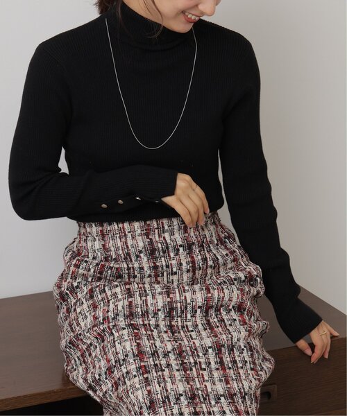 frames RAY CASSIN(フレームスレイカズン)の「袖口ボタン開き リブタートルプルオーバー(ニット/セーター・レディース・ブラック/ベージュ/レッド/オフホワイト/サックスブルー/イエロー/グリーン/ブラウン・FREE)」の11枚目の写真