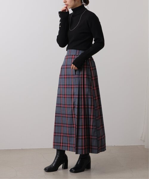 frames RAY CASSIN(フレームスレイカズン)の「袖口ボタン開き リブタートルプルオーバー(ニット/セーター・レディース・ブラック/ベージュ/レッド/オフホワイト/サックスブルー/イエロー/グリーン/ブラウン・FREE)」の16枚目の写真