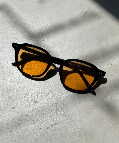 SHAGGIE（シャギー）の「太ラウンドカラーサングラス（サングラス・レディース・ブラック/レッド/オレンジ・FREE）」の4枚目の写真